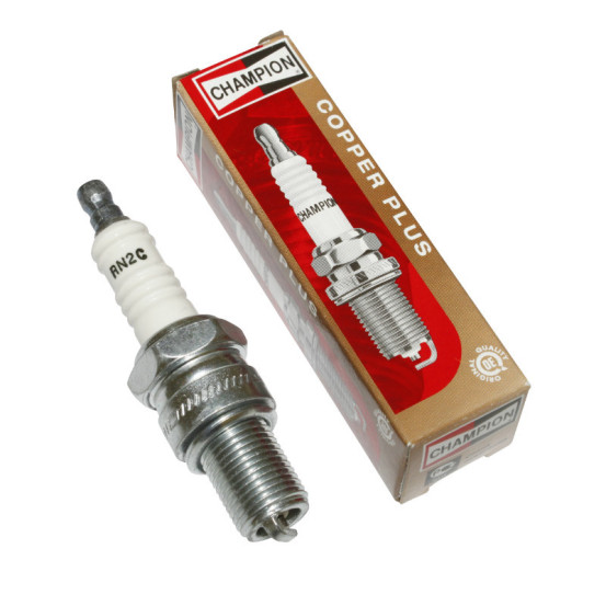 Bougie Champion RN2C origine Piaggio 50 Fly 2T / Liberty 2T / NRG / Typhoon / Vespa LX 2T / Gilera 50 Stalker / Runner
