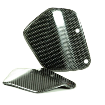 Protection en carbone pour commandes reculées FXR GILLES TOOLING