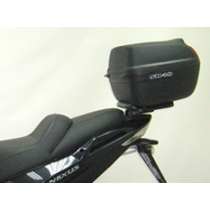 Support Top Case SHAD Top Master Gilera Nexus 125 2011-2024 / 250 2006-2014 / 300 2013-2024 / 500 2007-2014