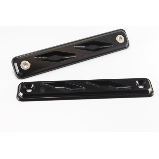 Protections de radiateur latérales GILLES TOOLING noir - Yamaha MT-03 - Suzuki 650 SV