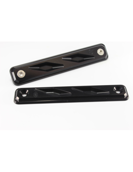 Protections de radiateur latérales GILLES TOOLING noir - Yamaha MT-03 - Suzuki 650 SV