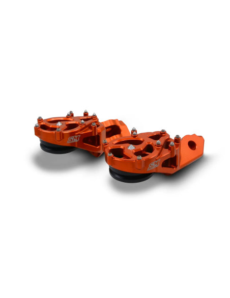 Repose pieds supermotard oranges SM PROJECT - Modèle S - HUSQVARNA 2016-2022 / KTM 2016-2022 / GAS GAS 2019-2023
