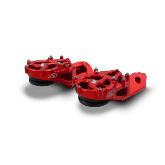 Repose pieds supermotard rouges SM PROJECT - Modèle S - HUSQVARNA 2016-2022 / KTM 2016-2022 / GAS GAS 2019-2023