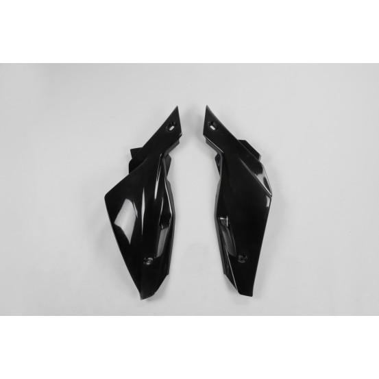 Plaques latérales - Noir - UFO HUSQVARNA 250 TC TE 2008-2013 / 450 TC TE 2008-2010 / 510 610 TE 2008-2010