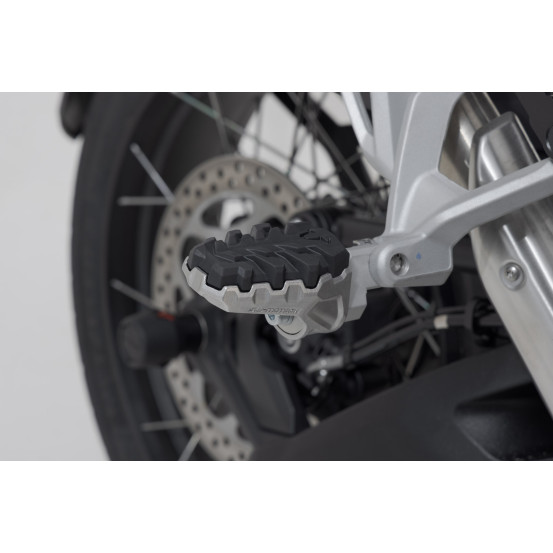 Repose-pieds passager SW-MOTECH ION avec supports TRIUMPH 1200 Tiger 2022