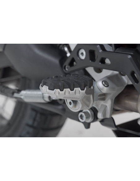 Repose-pieds SW-MOTECH EVO avec supports DUCATI Desert X 2022 - Multistrada V4 S Sport 2020 - 2021 - Multistrada V2/S 2021