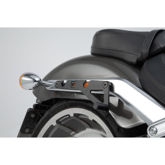 Support latéral SW-MOTECH SLH droit LH1 HARLEY DAVIDSON 1745 Softail Breakout - Softail Fat Boy (FLFB) - 1868 Softail Breakou..