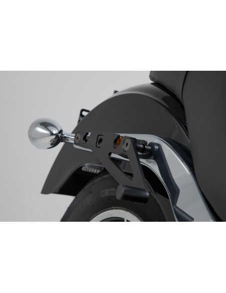 Support latéral SW-MOTECH SLH droit LH1 HARLEY DAVIDSON 1745 Softail Low Rider (FXLR) 2017 - 1868 Softail Low Rider S (FXLRS)..