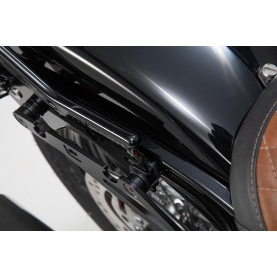 Kit d'adaptation pour Support latéral SW-MOTECH SLH sur le kit d'origine HoldFast Docking Hardware HARLEY DAVIDSON Softail 20..