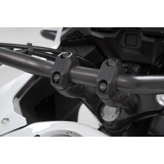 Réhausse de guidon Ø 28 mm SW-MOTECH 20 mm APRILIA - BENELLI - HONDA - KTM - TRIUMPH - YAMAHA Noir