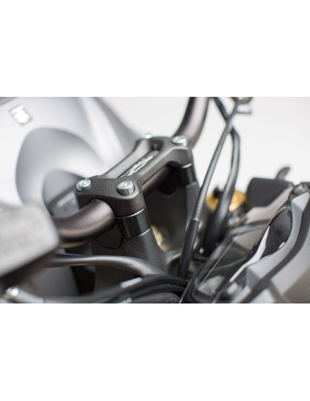 Réhausse de guidon Ø 28 mm SW-MOTECH 20 mm SUZUKI GSX-S 1000 2015-2021 - Katana 2019 Noir