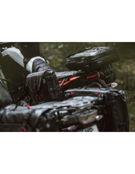 Sacoches latérales SW-MOTECH PRO/EVO avec platine d'adaptation à droite SysBag 17-23 Litres