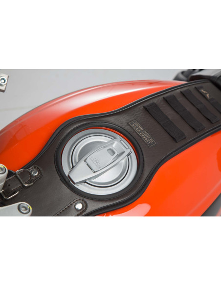 Sangle de réservoir SW-MOTECH SLA avec pochette accessoire LA1 Legend Gear TRIUMPH Bonneville - Scrambler - Speed Twin - Thru..