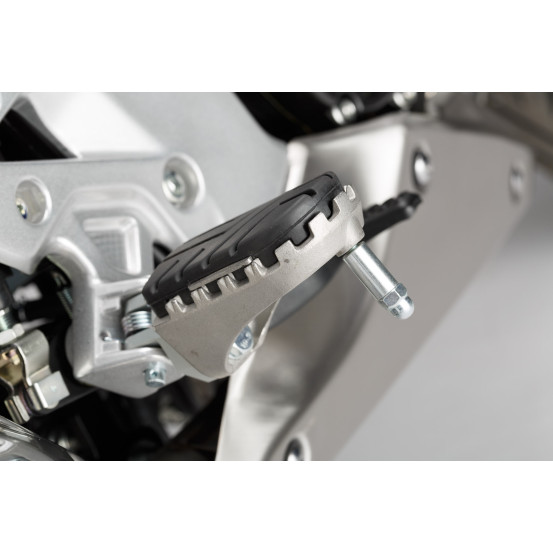 Repose-pieds SW-MOTECH ION avec supports HONDA - KTM - SUZUKI
