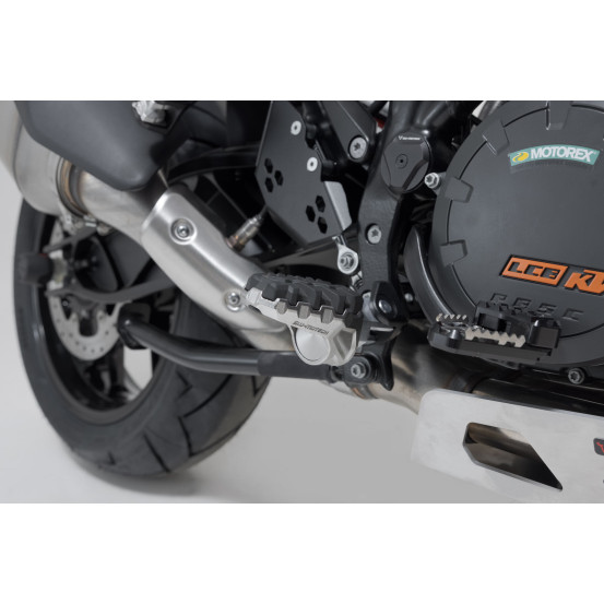 Repose-pieds SW-MOTECH EVO avec supports HUSQVARNA 901 Norden 2021 - KTM Adventure - Super Adventure - Duke - Supermoto - SM