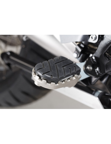 Repose-pieds SW-MOTECH ION avec supports BMW F 700 GS 2012-2018 - 800 2007-2018 - Adventure 2016-2018