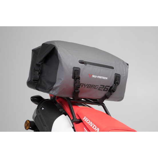 Platine universelle SW-MOTECH sur porte-bagage tubulaire pour top case TRAX
