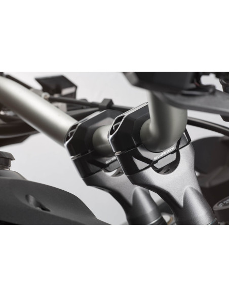 Réhausse de guidon Ø 28 mm SW-MOTECH 20 mm APRILIA - BENELLI - HONDA - KTM - TRIUMPH - YAMAHA Gris