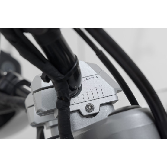 Réhausse de guidon Ø 22 mm SW-MOTECH 25 mm avec déport réglable 5 à 30 mm APRILIA - BMW - HONDA - KAWASAKI - KTM - MOTO GUZZI..