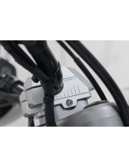 Réhausse de guidon Ø 22 mm SW-MOTECH 25 mm avec déport réglable 5 à 30 mm APRILIA - BMW - HONDA - KAWASAKI - KTM - MOTO GUZZI..