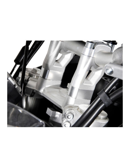 Réhausse de guidon Ø 22 mm SW-MOTECH 20 mm KAWASAKI Z 750 2003-2006 - 2011-2012 - Z 1000 2007-2009 Noir