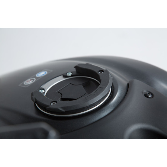 Anneau de réservoir SW-MOTECH pour sacoche EVO KAWASAKI ZRX 1100 - ZZR - ZXR - GPZ S - KLE - Ninja 500 R - ZX6R - ZR7S - Zeph..