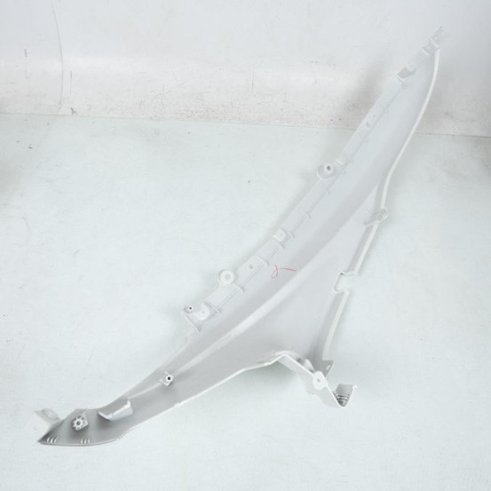 Carénage coque arrière scooter / maxiscooter Droite supérieur origine Peugeot Django Ice White