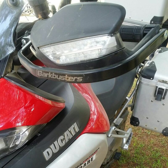 Kit de fixation protège-mains BARKBUSTERS montage 2 points noir DUCATI 1200 Multistrada 2015 - 2019 - 1260 2016 -2021