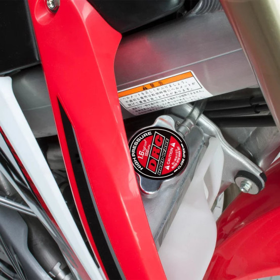 Bouchon de radiateur DRC 1.6 bar pour montage japonais Honda/Kawasaki/Suzuki/Yamaha/Sherco/Beta