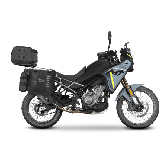 Supports valises latérales SHAD 4P System CF Moto 450 MT 2024