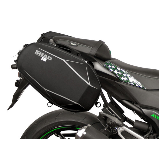 Supports écarteurs sacoches cavalières SHAD SE Kawasaki Z800 2013-2017