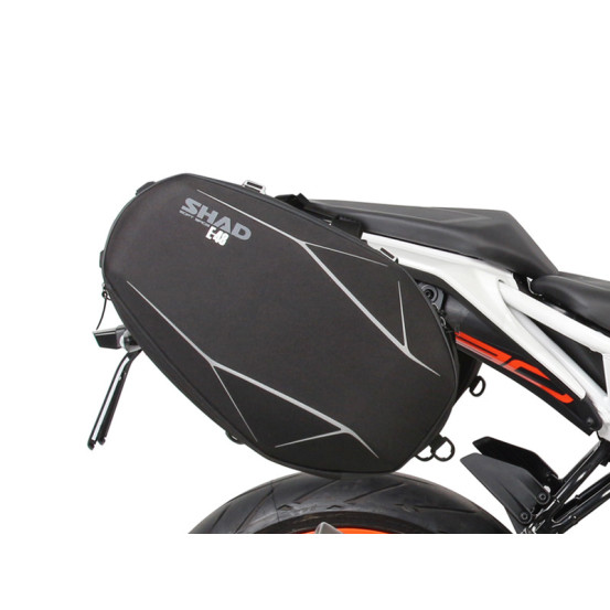 Supports écarteurs sacoches cavalières SHAD SE KTM Duke 125 / 250 / 390 2017-2023 / 200 2017-2018