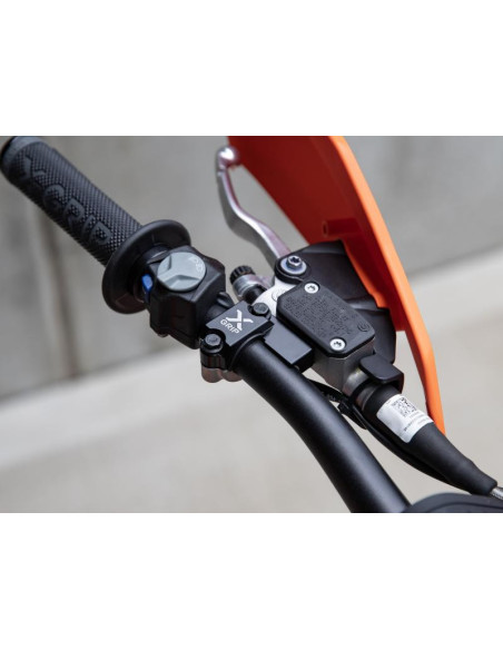 Protection de cocotte d'embrayage X-GRIP Noir pour maître cylindre d'embrayage BREMBO KTM Husqvarna Sherco