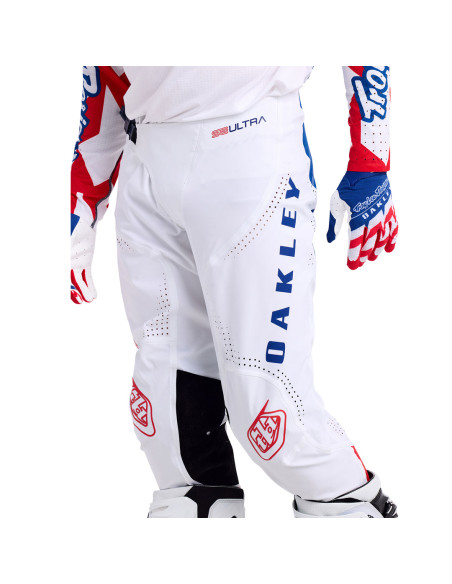 Pantalon cross Troy Lee Designs x Oakley Edition Limitée 2024 SE Ultra Vision - Bleu Blanc Rouge