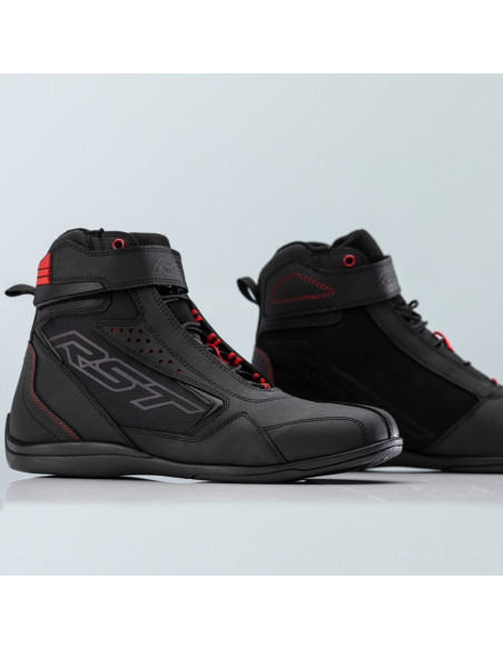 Baskets moto Femme RST Frontier - Noir Rouge