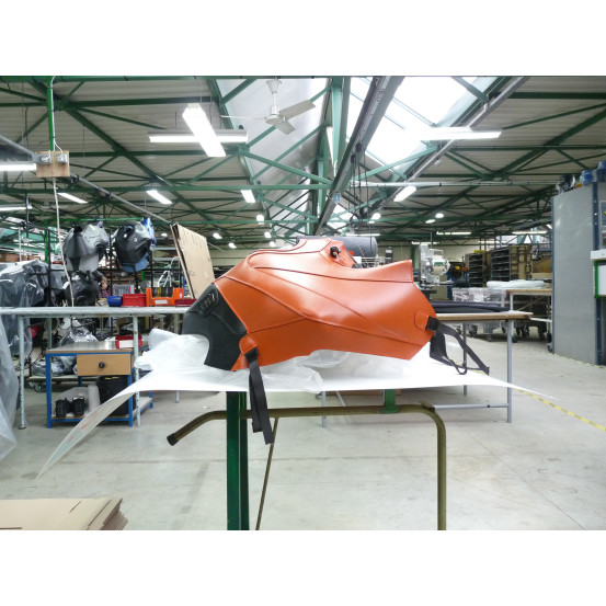 Tapis de réservoir BAGSTER Moto Guzzi 750 V7/V7 II 2010-2016 Vermillon / Or