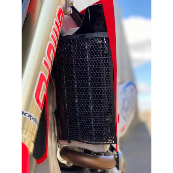 Filets de protection de radiateurs TWIN AIR - UNIVERSEL