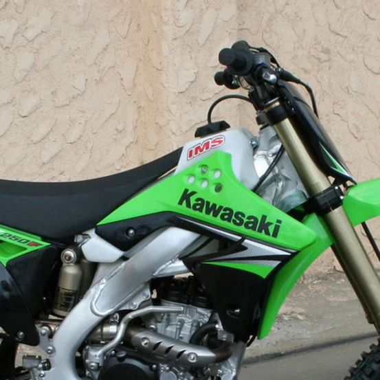 Réservoir IMS grande contenance Kawasaki 250 KXF 2009-2010 Noir 11 litres
