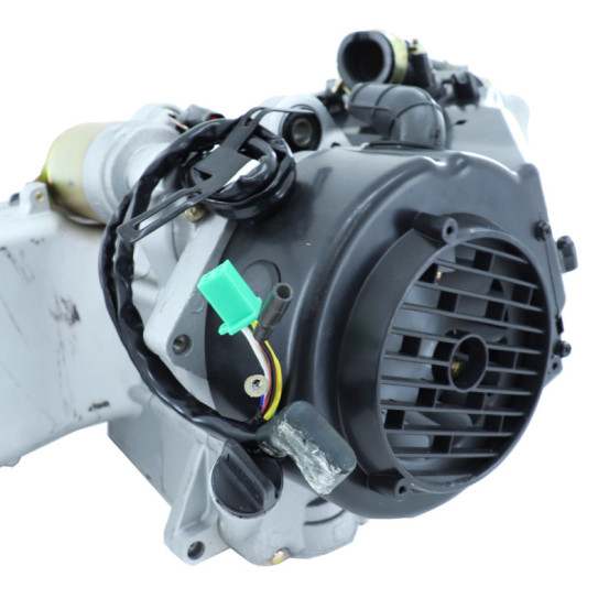 Moteur complet maxiscooter 125cc Chinois 4T GY6 152QMI 10 pouces