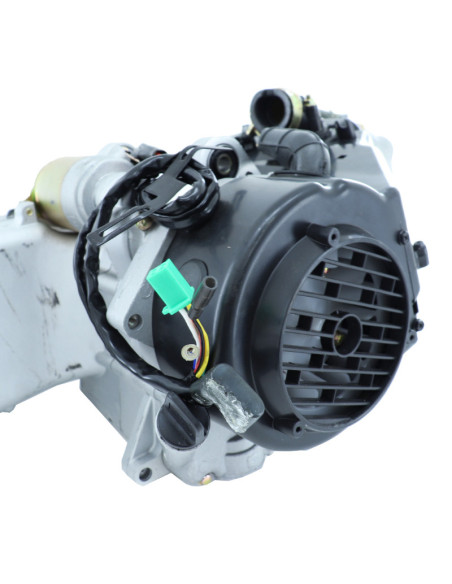 Moteur complet maxiscooter 125cc Chinois 4T GY6 152QMI 10 pouces