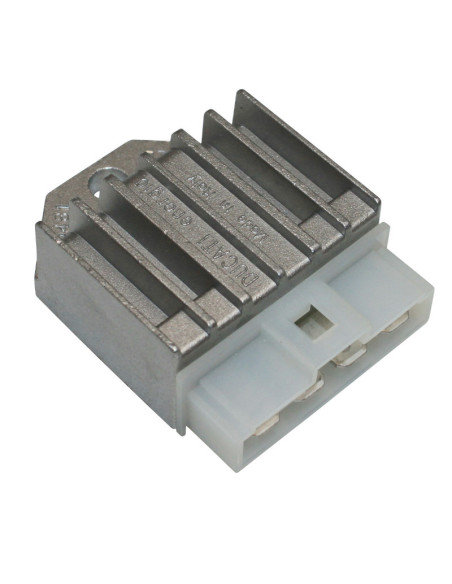 Régulateur de tension Minarelli 50 AM6 / MBK 50 X-Power / X-Limit / Yamaha 50 TZR / DTR (connecteur blanc 4 fiches)
