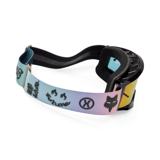 Masque cross Fox Spring 2025 Main Hello Future