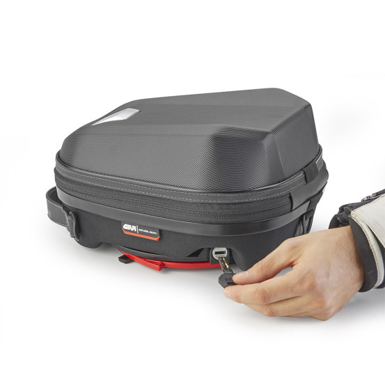 Sacoche de selle-réservoir tanklock Givi WL902 5 Litres