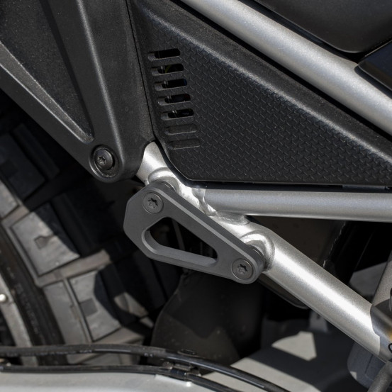 Suppresseur KRIEGA OS-Footrest pour repose-pied arrière Aprilia Tuareg 660