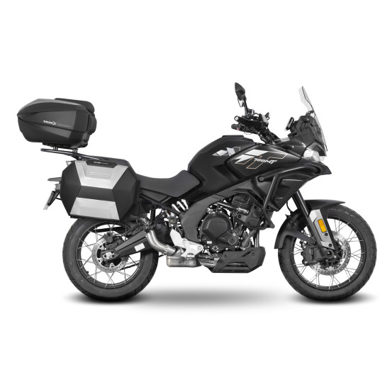 Supports valises latérales SHAD 4P System CF Moto 700 MT 2025