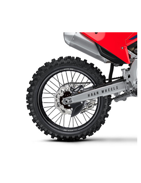 Roue arrière complète 18x2,15 HAAN WHEELS - 32 rayons - Cercle EXCEL A60 noir / Moyeu noir - HONDA
