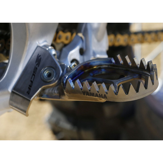 Supports de repose-pieds SCAR titane Yamaha 125/250 YZ 2006-2025