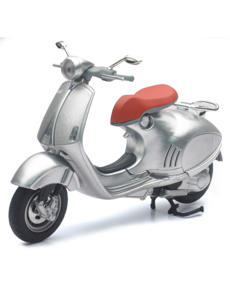 Scooter miniature Vespa 946 Gris - Echelle 1/12°