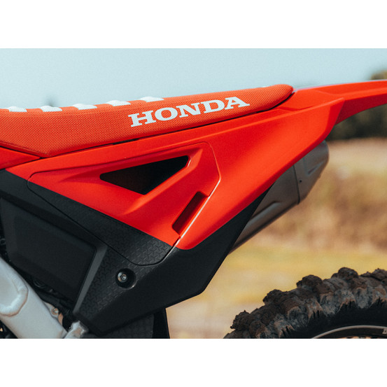 Kit plaques latérales RTECH Revolution - Rouge - Honda 250 / 450 CRF-R 2025-2026