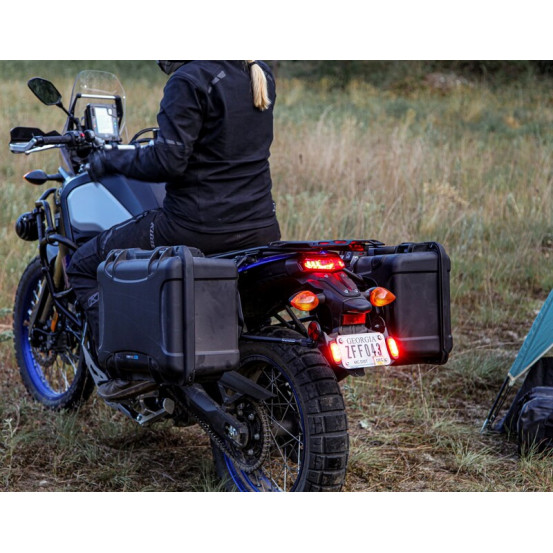 Fixation sur support de plaque pour feux DENALI T3